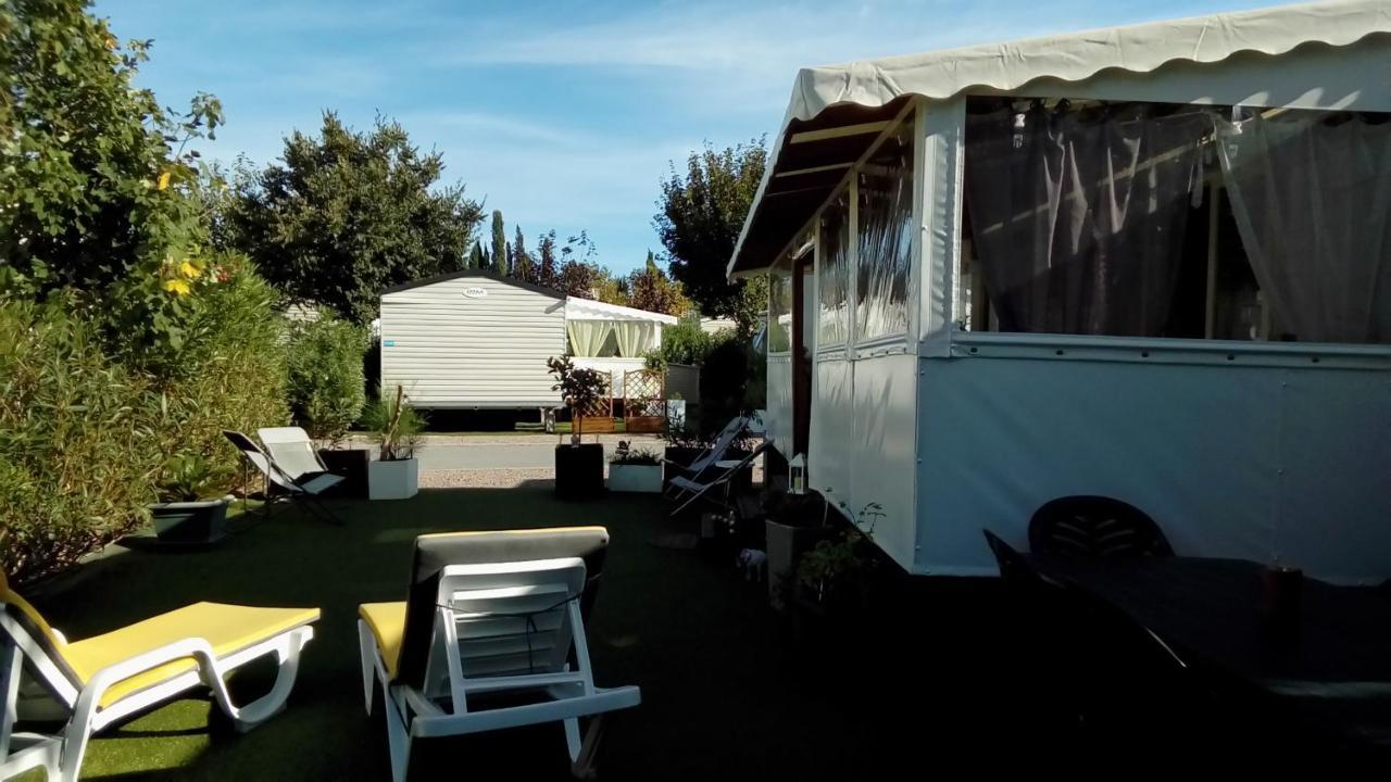 Camping Le Montourey Azur 78 Hotel Frejus Luaran gambar