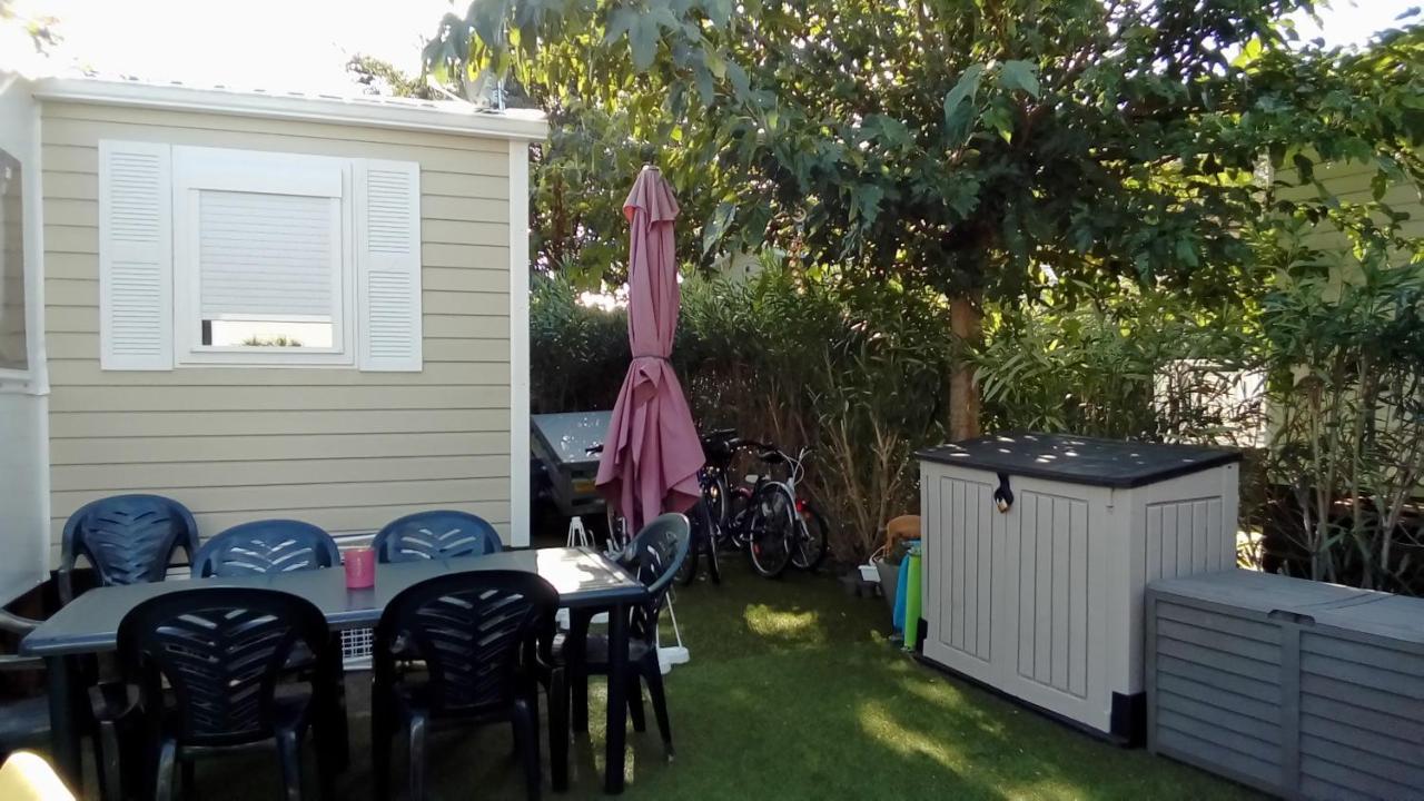 Camping Le Montourey Azur 78 Hotel Frejus Luaran gambar