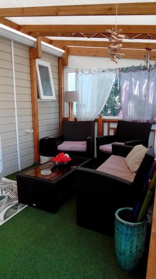 Camping Le Montourey Azur 78 Hotel Frejus Luaran gambar